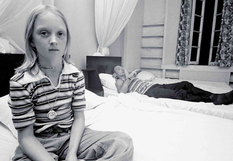 Over 900 People Died in Jonestown Mass Murder-Suicide: 12-Year-Old Girl Survived and Shares Her Story