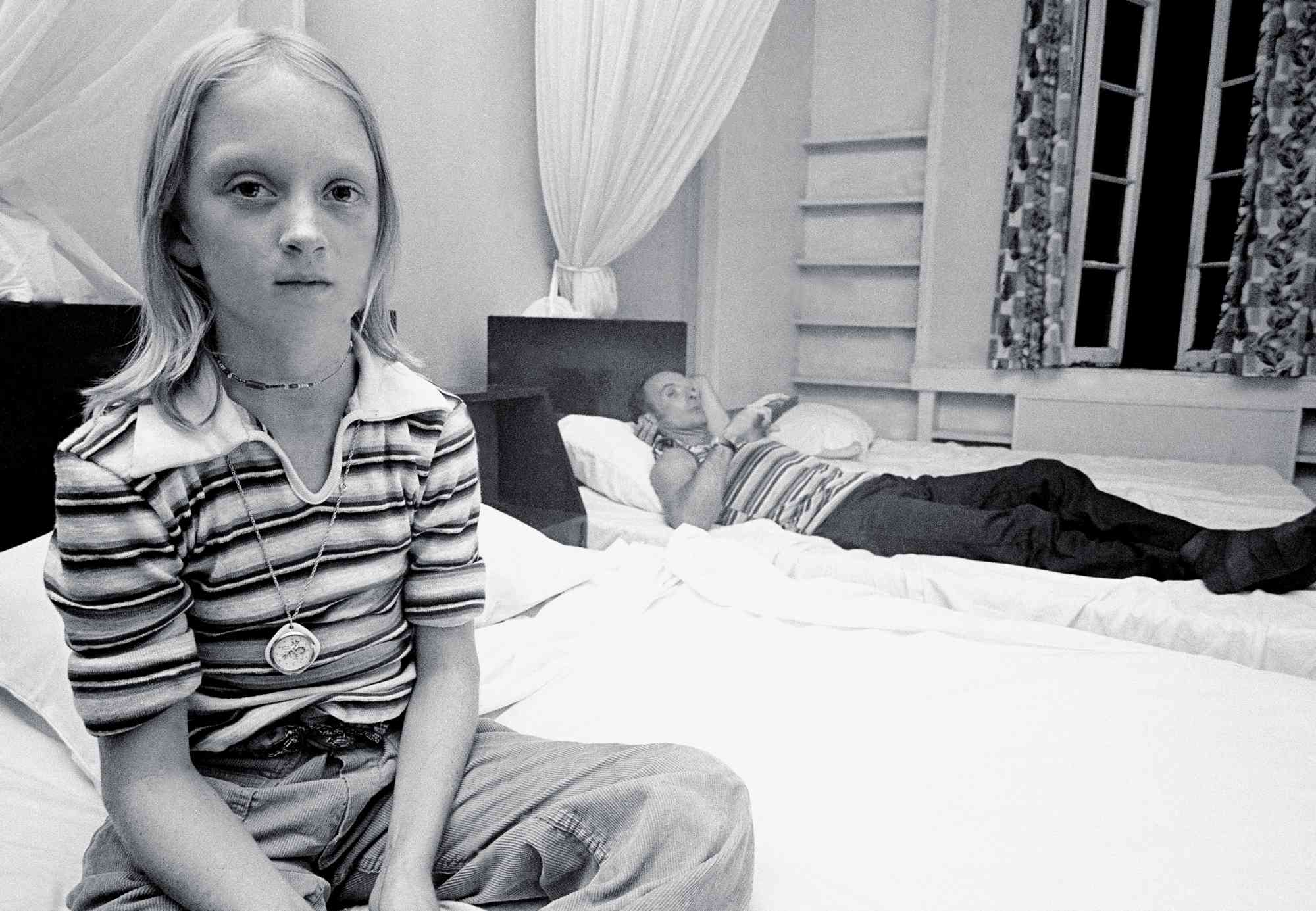 Over 900 People Died in Jonestown Mass Murder-Suicide: 12-Year-Old Girl Survived and Shares Her Story