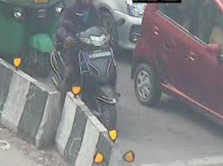 Bengaluru Traffic Police’s Smart Reply to Helmet Violation Wins the Internet