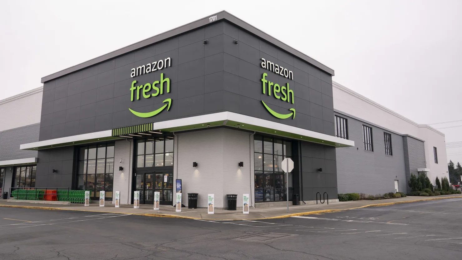Amazon to Close Fresh and Go Stores, Focus on Whole Foods Expansion